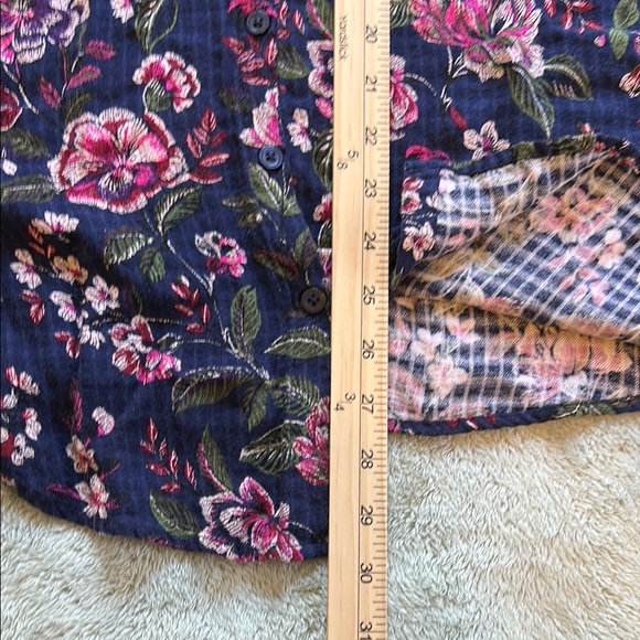 Torrid Blue and Pink Floral Cold Shoulder 3/4 Sleeve Blouse EUC 2X - Picture 8 of 11